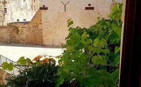 Dimora Montalto,Indipendente Con Terrazzo Privato
